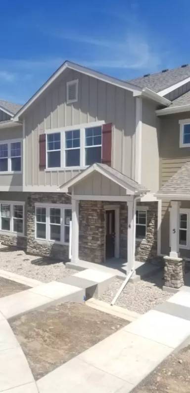 Main picture of 2421 Ridge Top Dr