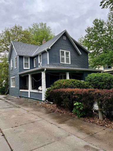 Main picture of 3424 South St