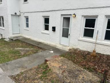 Main picture of 574 49th Pl NE