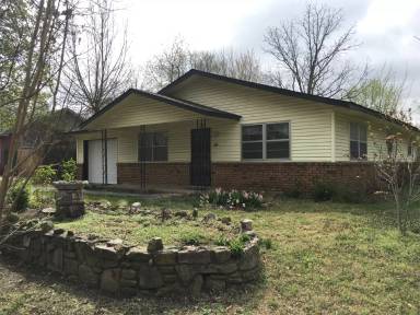 Main picture of 500 Crutcher St