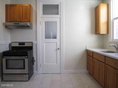 Main picture of 233 Dolores St
