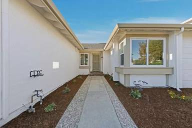 Main picture of 73 Grandwell Way