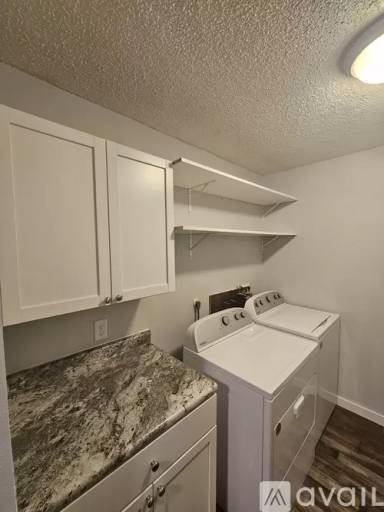 Main picture of 1160 Oakview Dr