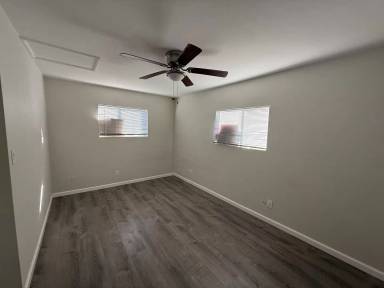 Main picture of 187 N Hemet St