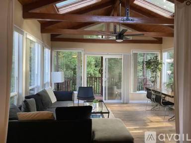 Main picture of 2904 El Rancho Dr