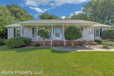 Main picture of 111 Ticonderoga Dr