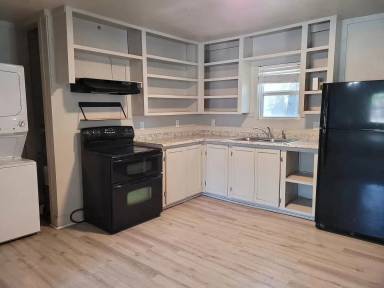 Main picture of 2404 Avenue U