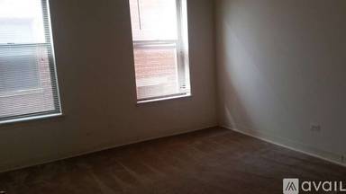 Main picture of 5017 S Drexel Blvd