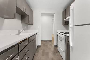 Main picture of 2615 SE 111th Ave