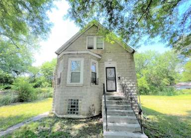 Main picture of 8858 S Princeton Ave