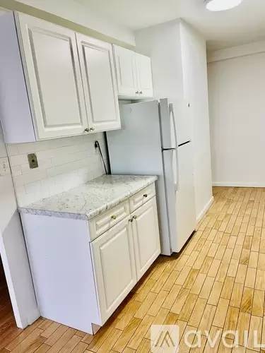 Main picture of 47 Davis Ave