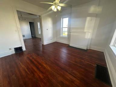 Main picture of 1614 S 11th St