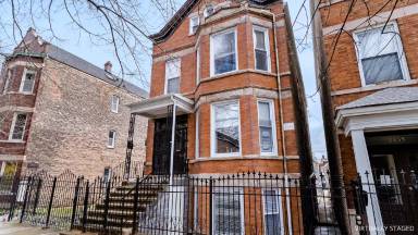Main picture of 2253 S Whipple St