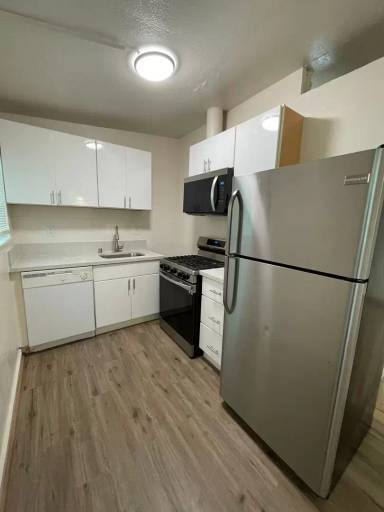 Main picture of 1720 10th St