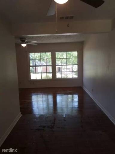 Main picture of 6115 Greenmere Pl