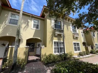 Main picture of 126 Lake Monterey Cir