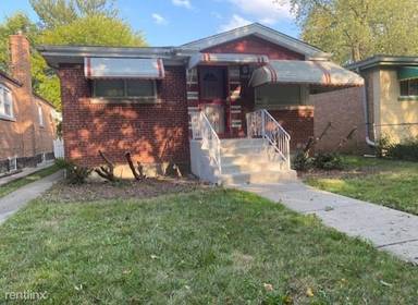 Main picture of 10053 S Merrill Ave