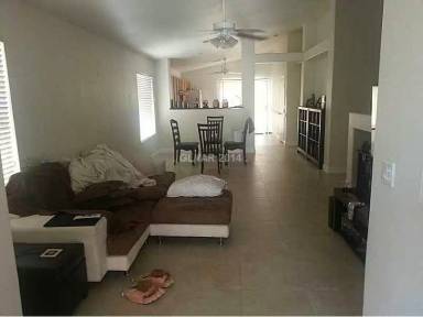 Main picture of 3233-3244 Little Stream St