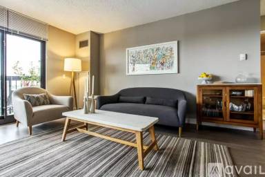 Main picture of 2555 N Clark Apartments