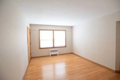 Main picture of 3827 N Humboldt Blvd
