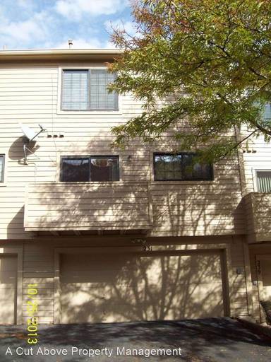 Main picture of 231 Lorraine Ct