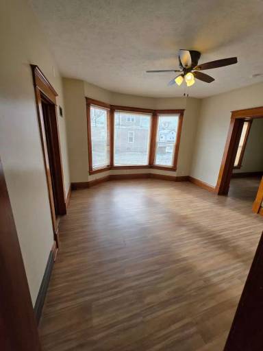 Main picture of 209 S 9th St