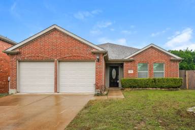 Main picture of 711 River Run Dr
