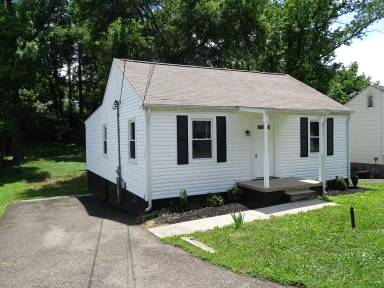 Main picture of 216 Wynn Ave