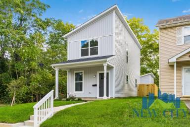 Main picture of 1074 Ellsworth Ave