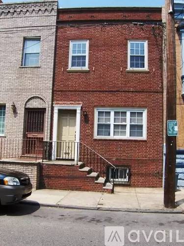 Main picture of 2130 S 16th St