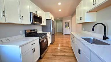 Main picture of 86 White St