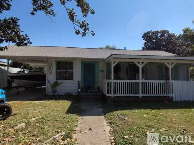 Main picture of 102 SE Kalash Rd