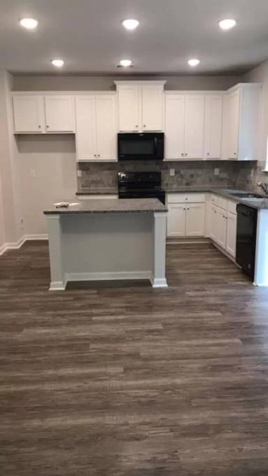 Main picture of 3360 Ashford Loop