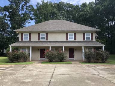 Main picture of 1515 Cedar Shoals Dr
