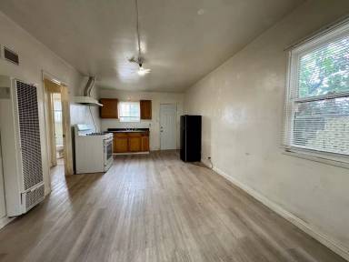 Main picture of 12614 Lambert Rd