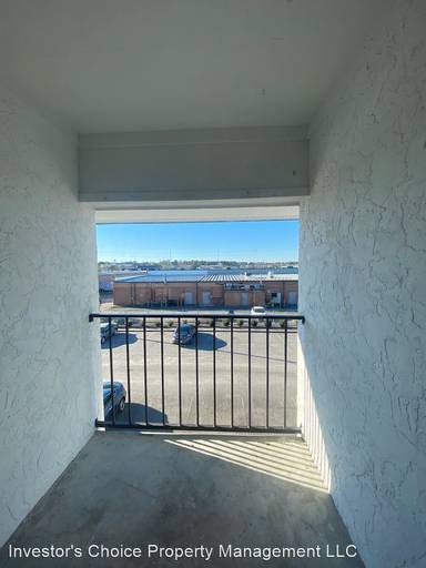 Main picture of Campus Edge Condominiums