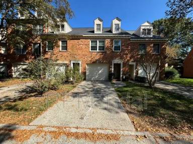 Main picture of 610 Guy Ln