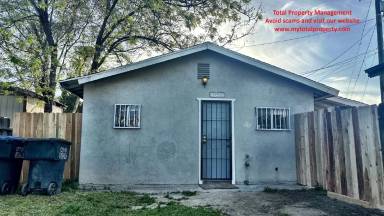Main picture of 1706 N Willis St