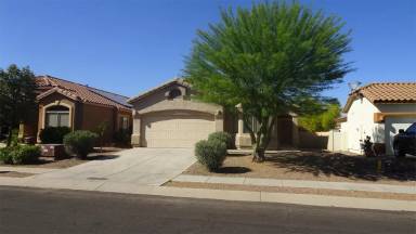 Main picture of 415 E Camino del Pinsapo