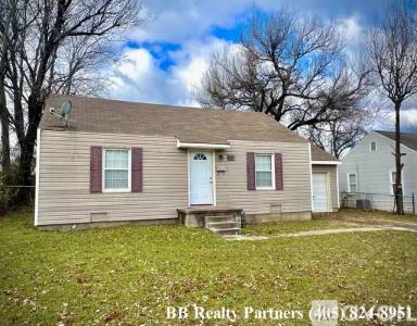 Main picture of 1212 S Erie Ave