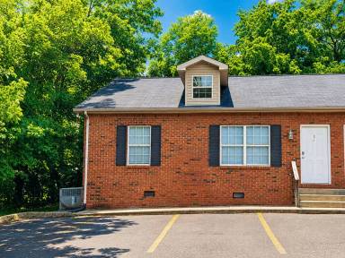 Main picture of 1780 N Dixie Ave