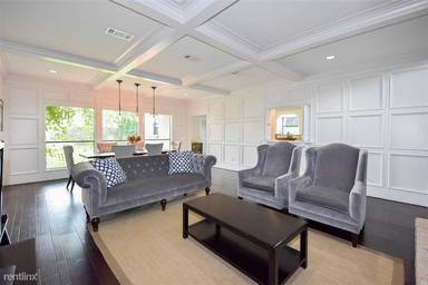 Main picture of 910 Caswell Ct