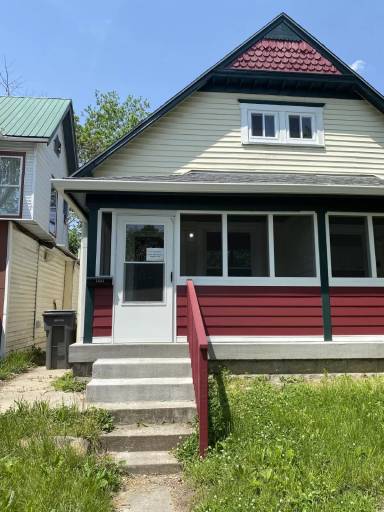 Main picture of 1444 Union St