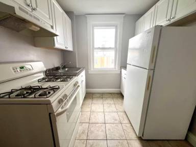 Main picture of 239 Long Ln