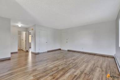 Main picture of 400 W 34th Ave