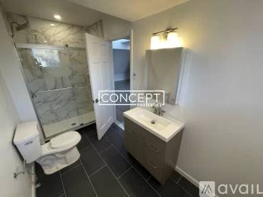 Main picture of 1404 Beacon St
