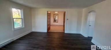 Main picture of 127 W South St