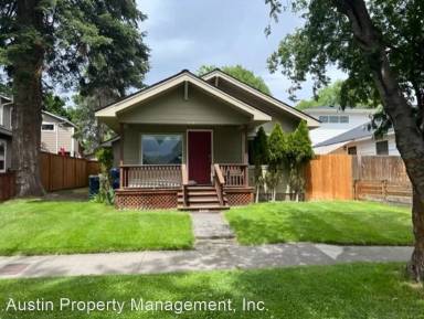 Main picture of 1049 NW Columbia St