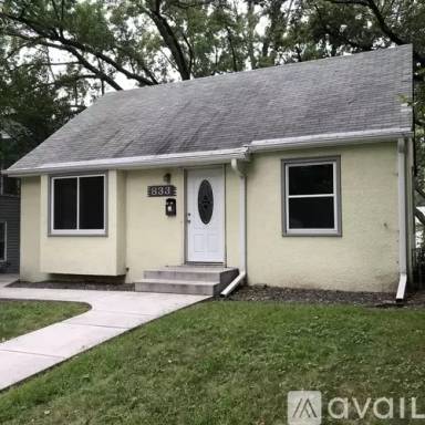 Main picture of 833 25th Ave SE
