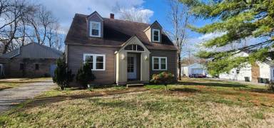 Main picture of 10108 Browns Ct